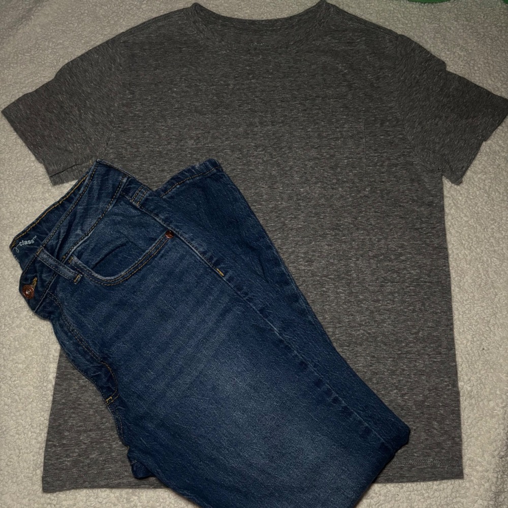 Cat & Jack Gray Pocket Tee and Art Class Blue Jeans Bundle Boys Size 12 10/12